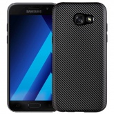 Силиконовый бампер для Samsung Galaxy A3 2017 с имитацией карбона (чёрный)